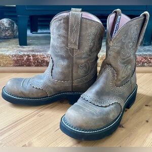Ariat FATBABY Boots Distressed Brown Women’s 7.5B